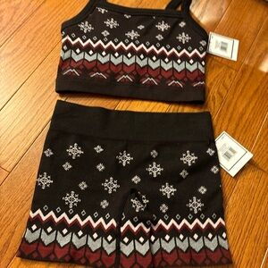 Black and Red design or red “jolly” ribbed Patterned seamless Set